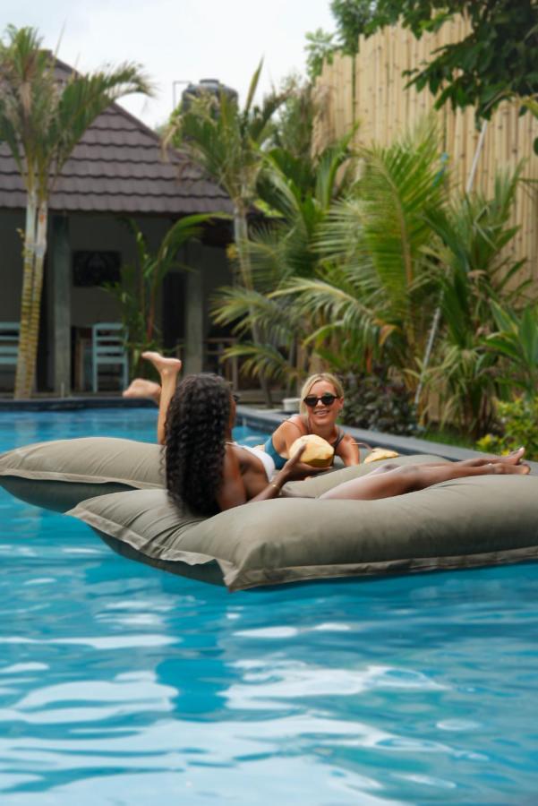 Copacabana Gili Air Exterior foto